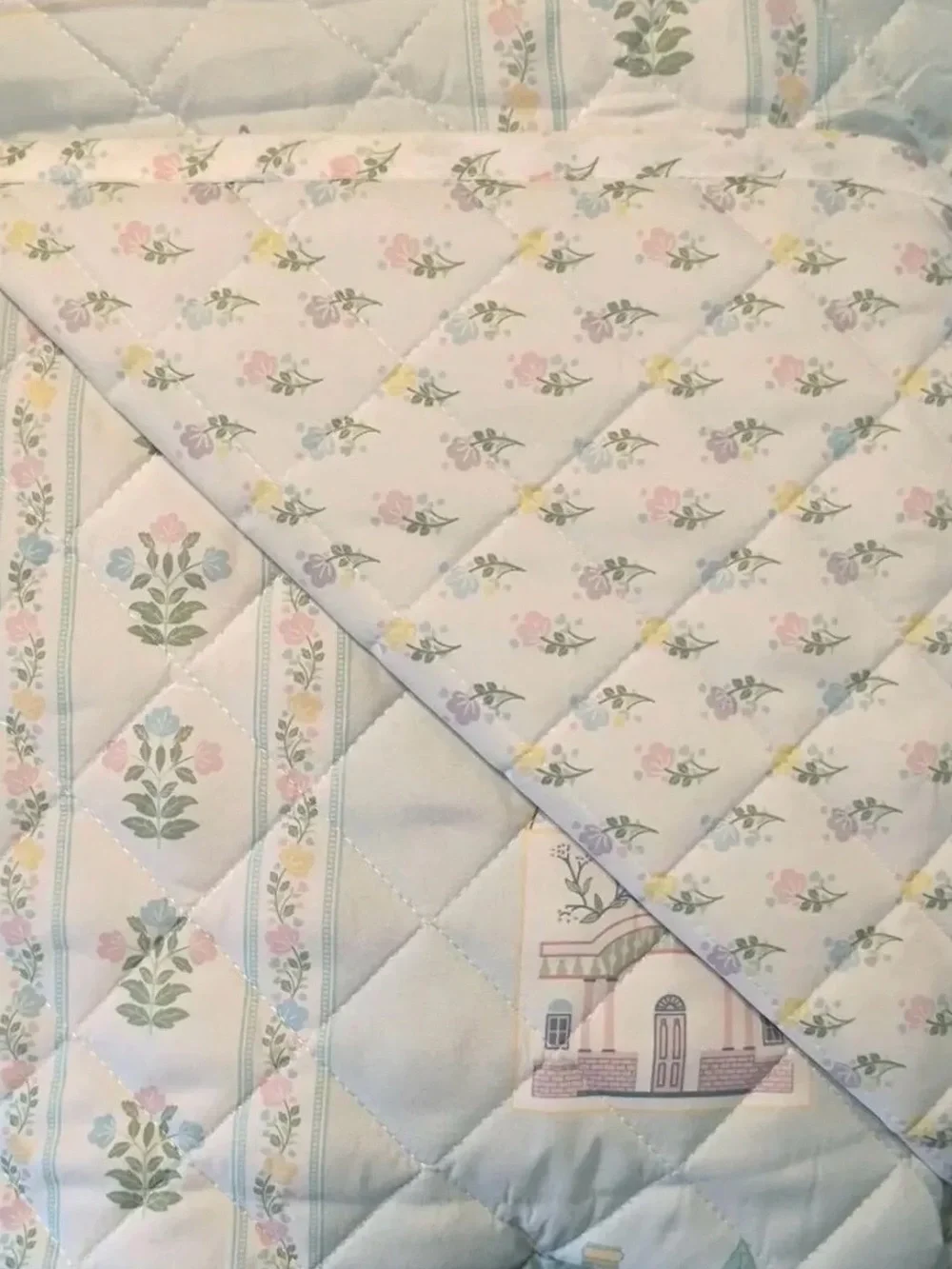 Lenox Twin 2-Piece Reversible Quilt Set in Pastel Spice Village